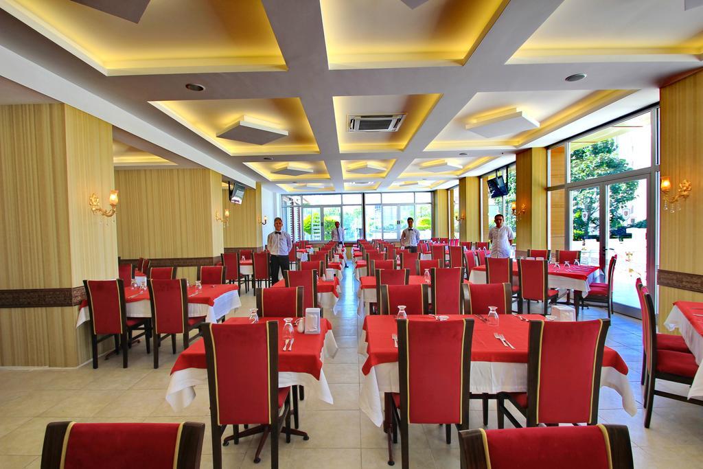 Royal Palace Kusadasi Hotel Exterior photo