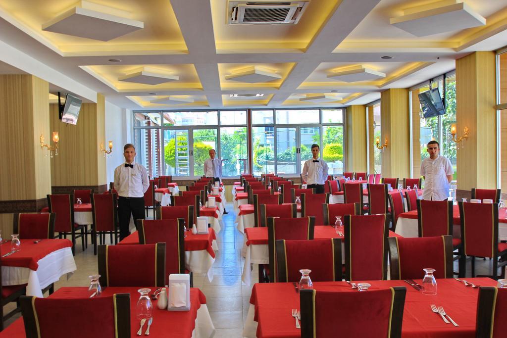 Royal Palace Kusadasi Hotel Exterior photo