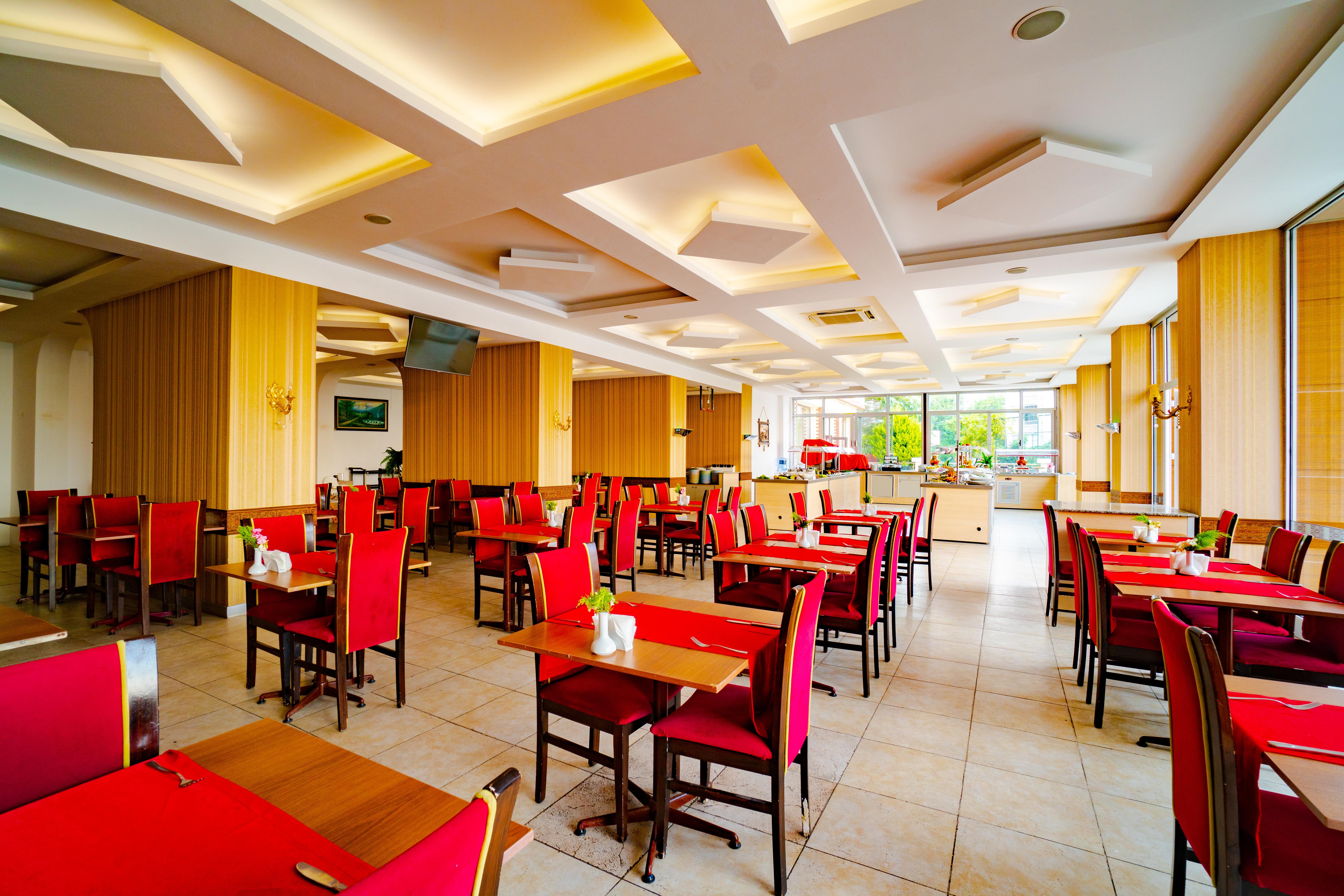 Royal Palace Kusadasi Hotel Exterior photo