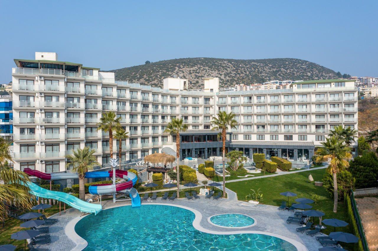 Royal Palace Kusadasi Hotel Exterior photo
