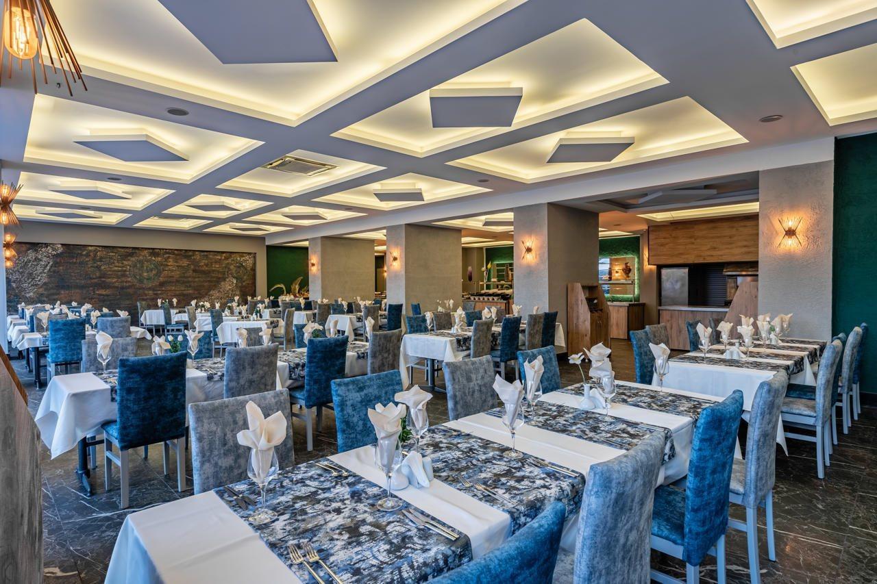 Royal Palace Kusadasi Hotel Exterior photo