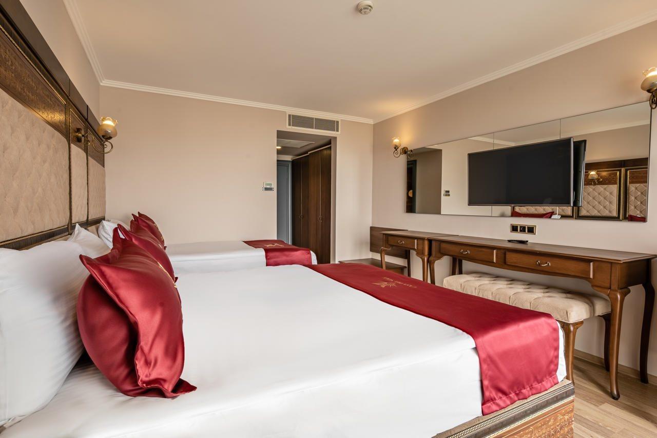 Royal Palace Kusadasi Hotel Exterior photo