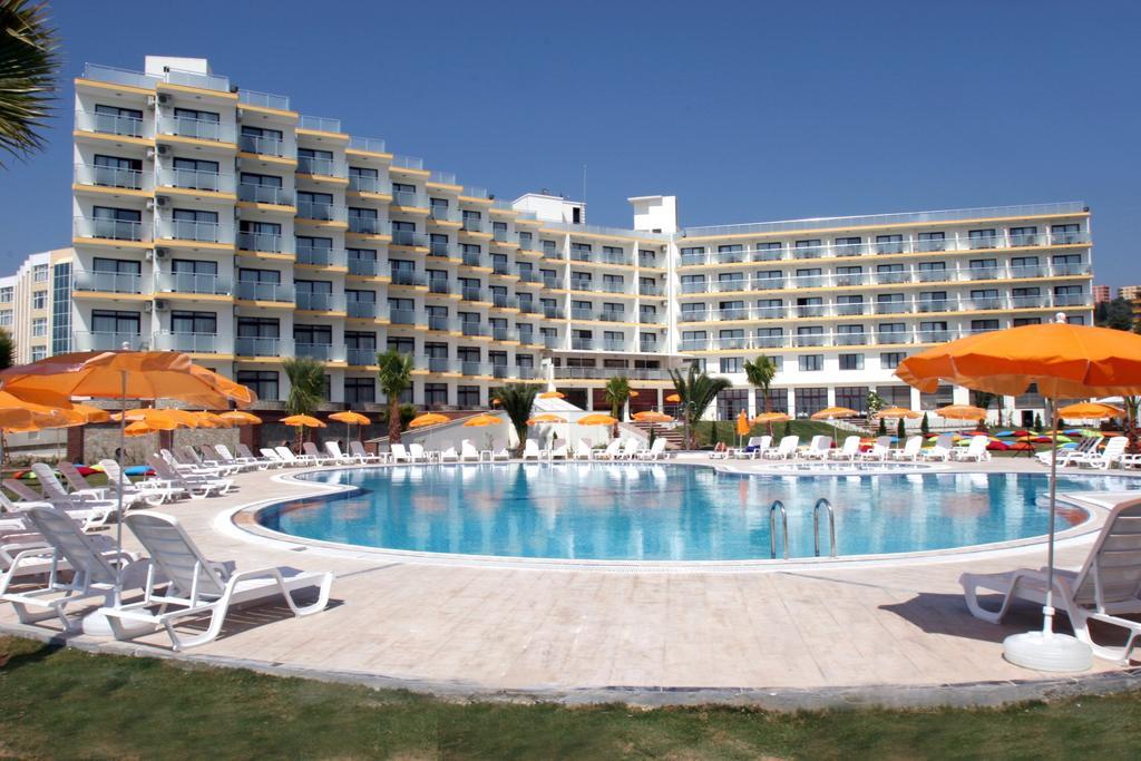 Royal Palace Kusadasi Hotel Exterior photo