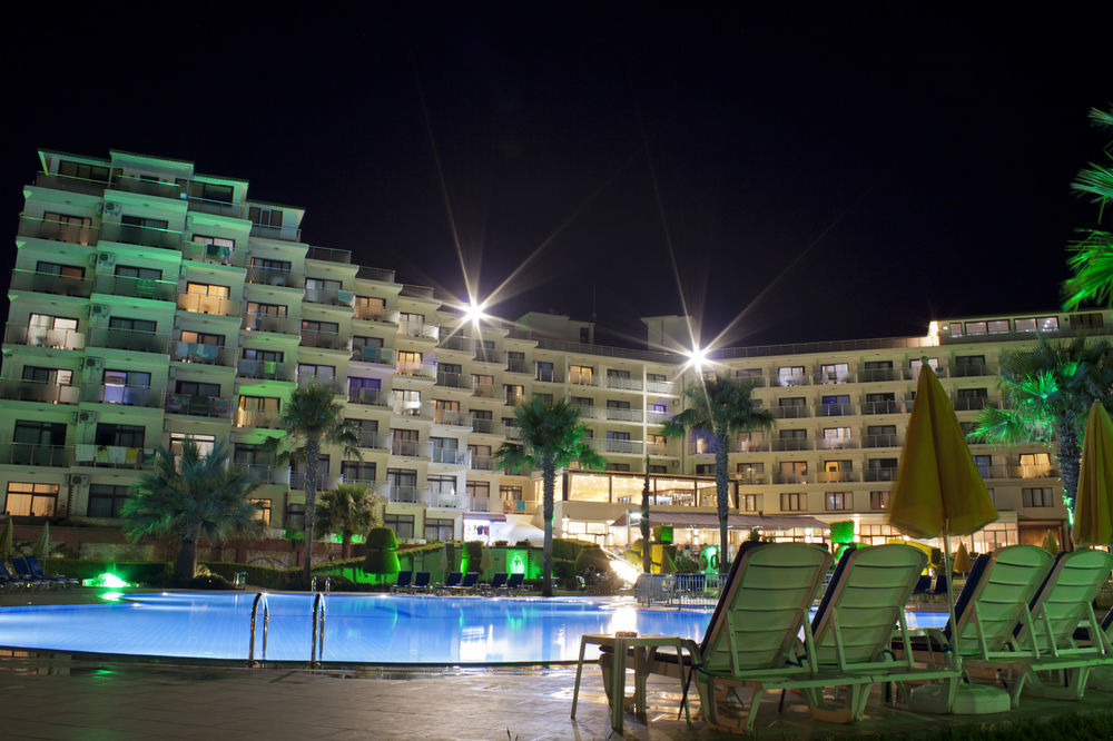 Royal Palace Kusadasi Hotel Exterior photo